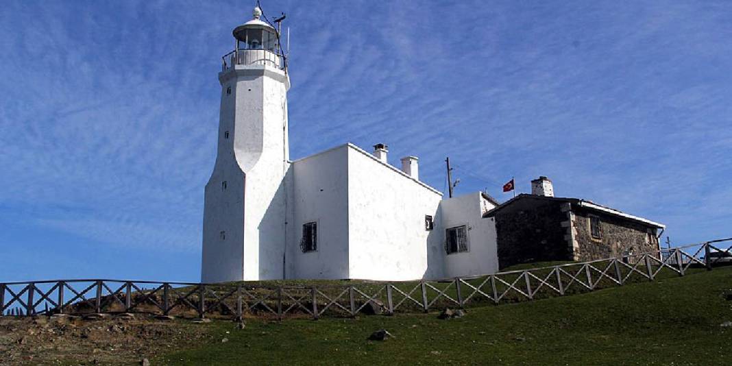 Türkiye’nin en kuzeyinde 163 yıldır ayakta: Denizcilere güvenli rota sunuyor 4
